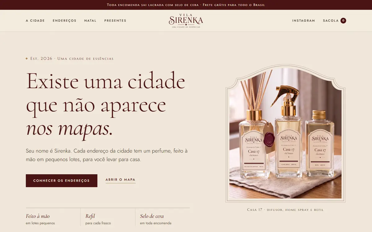 Página inicial do site da Vila Sirenka no computador, com o título Existe uma cidade que não aparece nos mapas